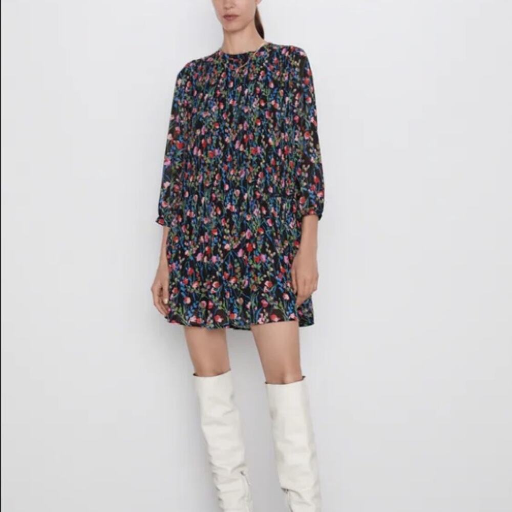 Zara Floral Printed Pleated Dress Size Small